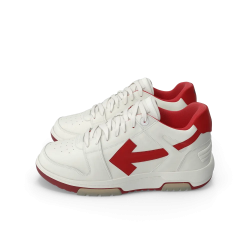 Baskets de sport blanc cassé rouge